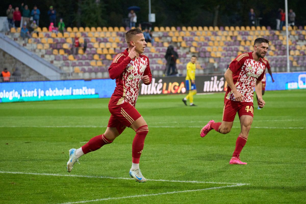 Dukla doma zdolala najtesnejším rozdielom Michalovce, už v úvode skóroval Rymarenko