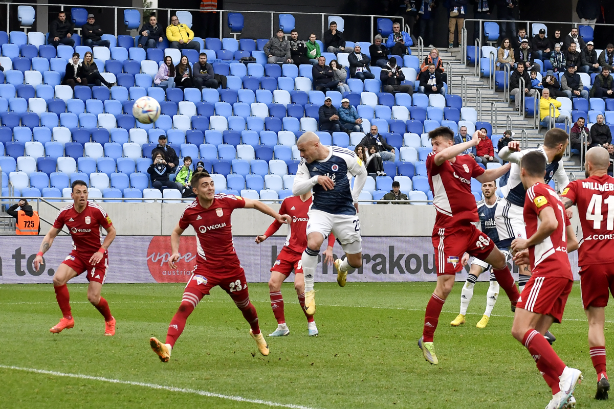 ŠK Slovan Bratislava - MFK Dukla B. Bystrica 4:0  (1:0)